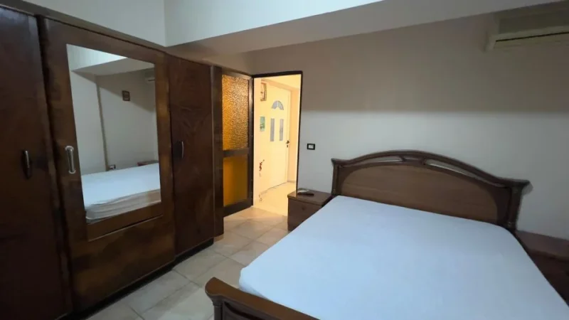 Tirane, jepet me qera apartament 2+1+Ballkon Kati 1, 70 m² 400 € (ALI DEM)