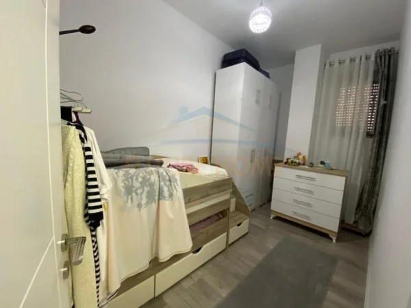 Tirane, shitet apartament 2+1+Ballkon Kati 0, 82 m² 150.000 € 