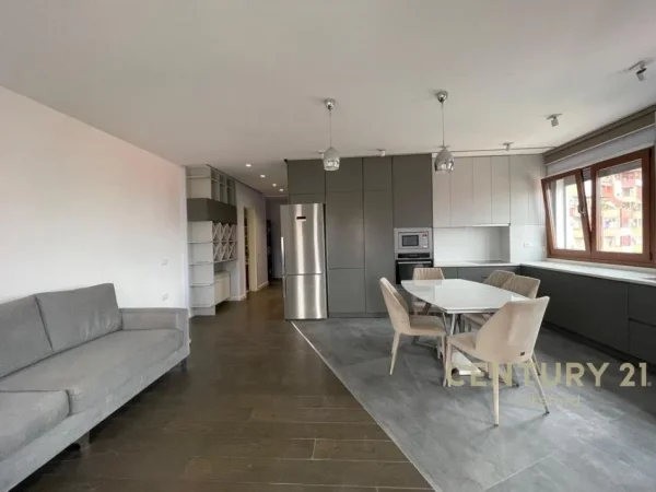 Tirane, jepet me qera apartament 2+1 Kati 4, 80 m² 650 € (Astir)