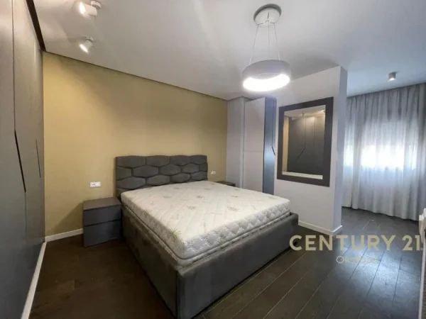 Tirane, jepet me qera apartament 2+1 Kati 4, 80 m² 650 € (Astir)