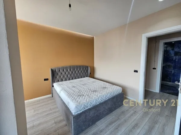 Tirane, shitet apartament 1+1 Kati 9, 77 m² 125.000 € (Astir)
