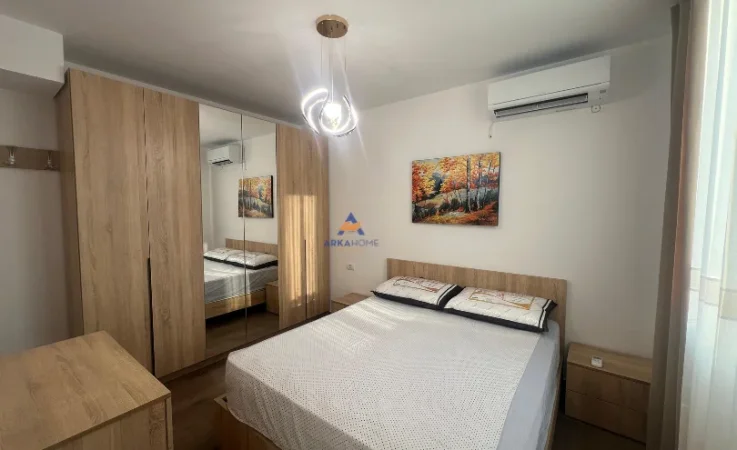 Tirane, jepet me qera garsonier 1+1 Kati 9, 40 m² 500 € (Sheshi Willson)