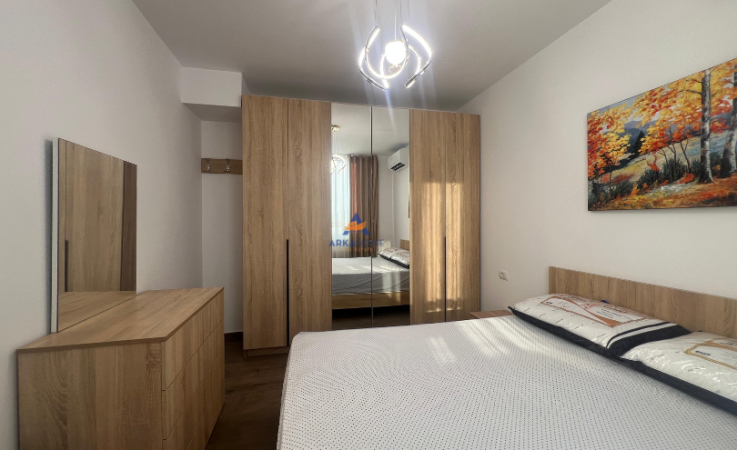 Tirane, jepet me qera garsonier 1+1 Kati 9, 40 m² 500 € (Sheshi Willson)