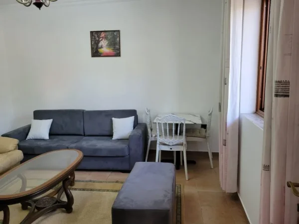 Tirane, jepet me qera Vile 1+1+Ballkon Kati 3, 85 m² 350 € (selite)