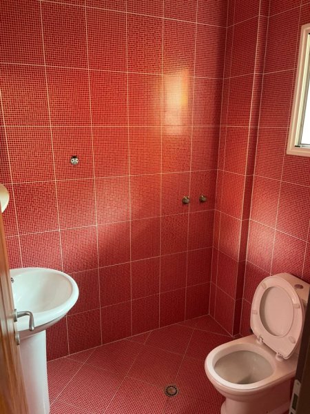 Tirane, jepet me qera apartament 2+1+Aneks+Ballkon Kati 2, 100 m² 450 € (Astir Vila L)