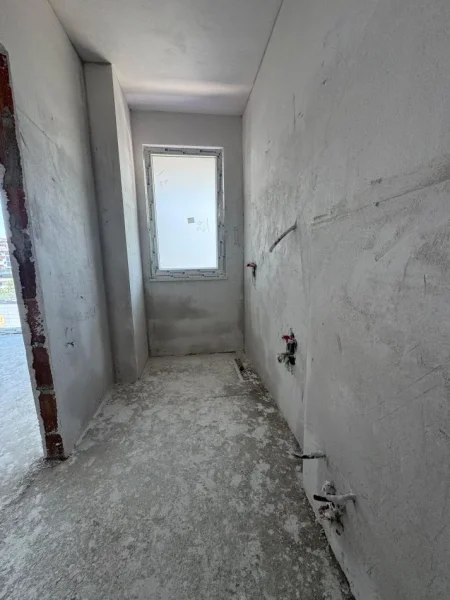 Tirane, shitet apartament 2+1+Ballkon Kati 4, 131 m² 209.000 € (Lake Side Rezidence)