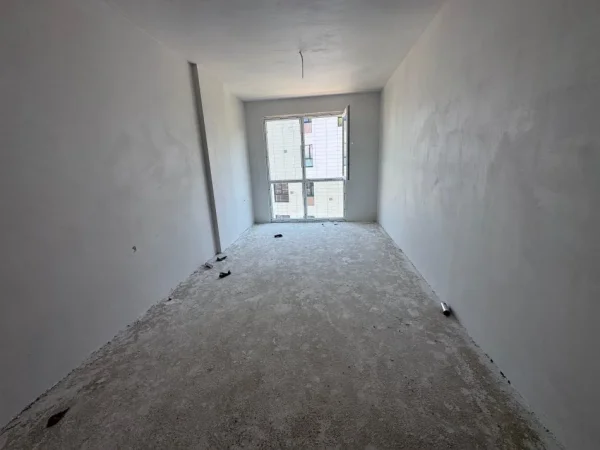 Tirane, shitet apartament 2+1+Ballkon Kati 4, 131 m² 209.000 € (Lake Side Rezidence)