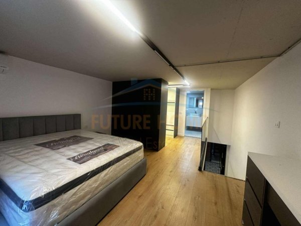 Tirane, shitet apartament duplex 1+1 Kati 1, 75 m² 120.000 € (Golden Park)