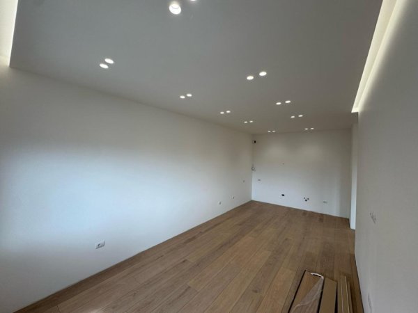 Tirane, jepet me qera apartament 2+1+Ballkon Kati 2, 86 m² 500 € 