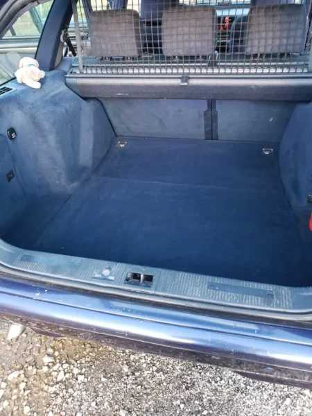 Puke, shes makine me portobagazh Mercedez-Benz Nafte, blu e errët manuale Kondicioner 2.100 €