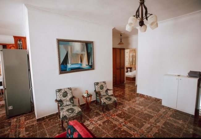 Tirane, jepet me qera apartament 3+1+Ballkon Kati 3, 120 m² 650 €