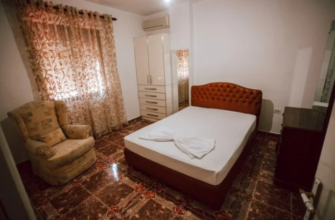 Tirane, jepet me qera apartament 3+1+Ballkon Kati 3, 120 m² 650 €
