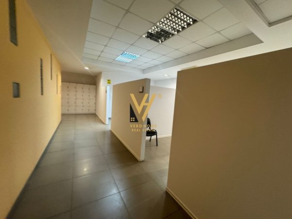 Tirane, jepet me qera zyre Kati -1, 1.400 m² 7.000 € (DELIJORGJI)