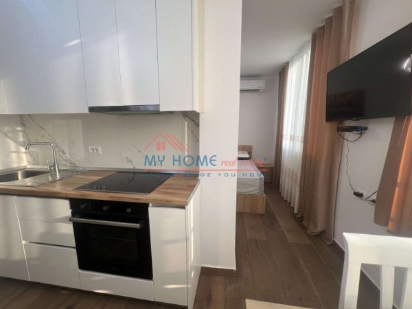 Tirane, jepet me qera garsonier Kati 9, 40 m² 500 € (Sheshi Willson)