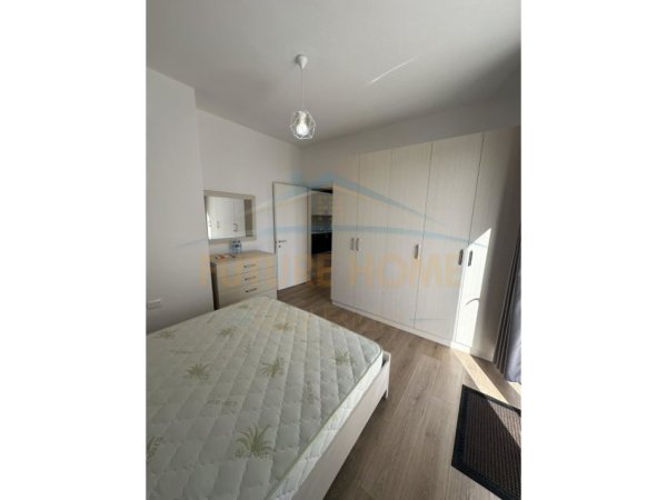 Tirane, jepet me qera apartament 2+1+Ballkon Kati 5, 135 m² 600 € (Kompleksi Grand Gallery)