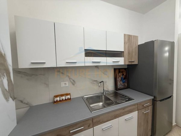Tirane, jepet me qera apartament 1+1 Kati 5, 79 m² 500 € 