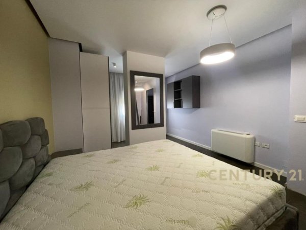 Tirane, jepet me qera apartament 2+1 Kati 4, 80 m² 650 € (Prane Rreth Rrotullimit ne Astir)