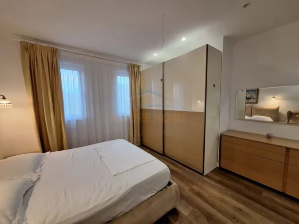 0683487469 Tirane, shitet apartament 2 Katshe Kati 0, 400 m² 650.000 € (MULLET)