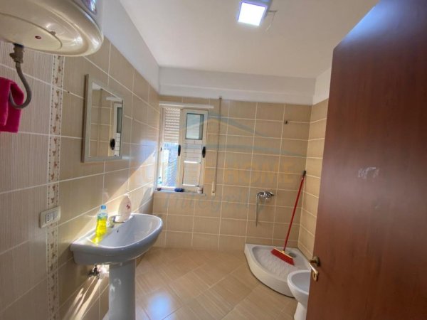 0683487469 Tirane, jepet me qera apartament 2+1 Kati 7, 97 m² 600 € (BULEVARDI I RI)