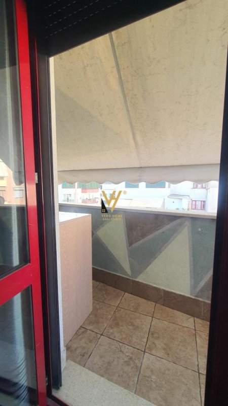 Tirane, shitet apartament 2+1+Ballkon Kati 7, 95 m² 140.000 € (PALLATET CABEJ)