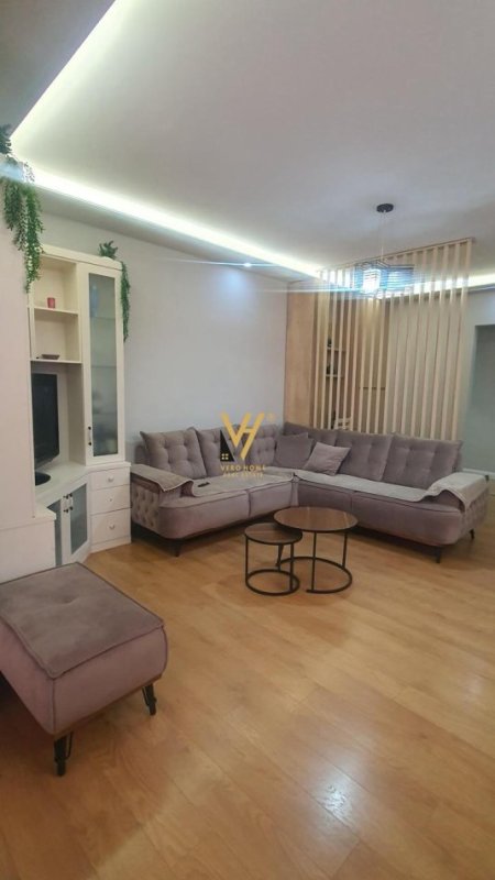 Tirane, shitet apartament 2+1+Ballkon Kati 7, 95 m² 140.000 € (PALLATET CABEJ)
