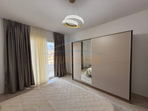 Tirane, jepet me qera apartament 1+1 Kati 5, 78 m² 500 € 
