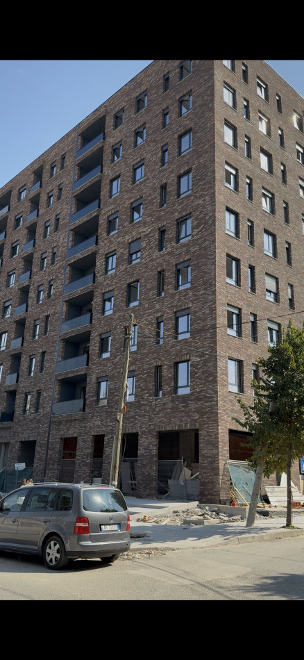 Tirane, shes 3+1+Ballkon , 134 m² 194.000 € (5 Maji)