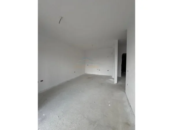 0683487469 Tirane, shitet apartament 1+1 Kati 8, 69 m² 57.876 € (Kamez Rezidenca Demollari)