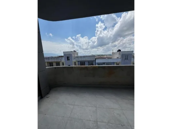 0683487469 Tirane, shitet apartament 1+1 Kati 8, 69 m² 57.876 € (Kamez Rezidenca Demollari)