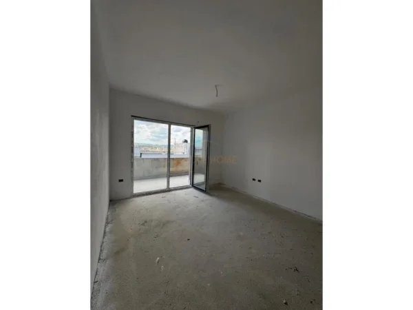 0683487469 Tirane, shitet apartament 1+1 Kati 8, 69 m² 57.876 € (Kamez Rezidenca Demollari)