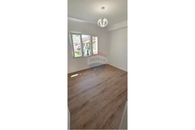 Tirane, shitet apartament 2+1 , 64 m² 169.000 € 