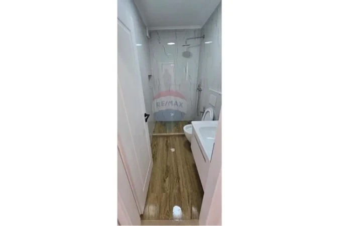Tirane, shitet apartament 2+1 , 64 m² 169.000 € 