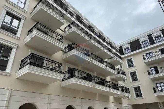 Tirane, shitet apartament 1+1+Ballkon , 77 m² 115.000 € 