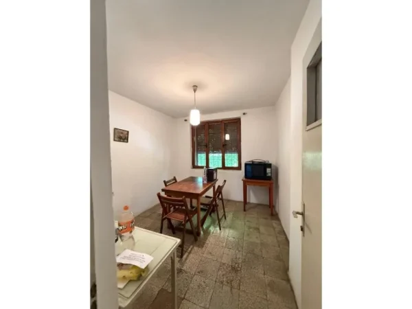 Tirane, shitet apartament 3+1 Kati 2, 80 m² 150.000 € (Rruga Mine Peza)
