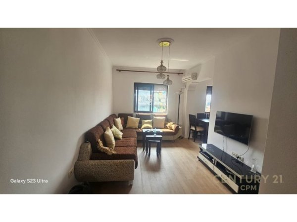 Tirane, shitet apartament 1+1+Aneks+Ballkon Kati 4, 72 m² 147.000 € (Buzë Rrugës Bardhyl)