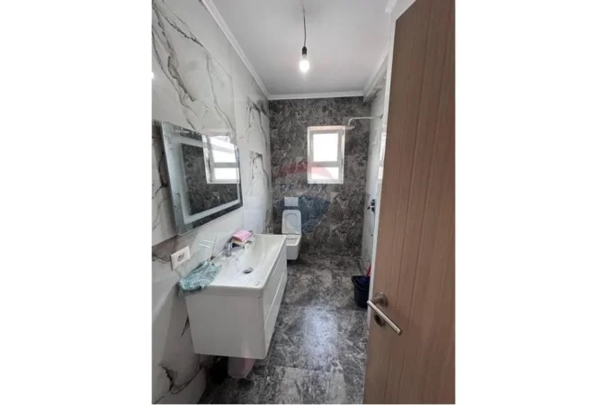 Tirane, shitet apartament 2+1 , 64 m² 147.000 € 