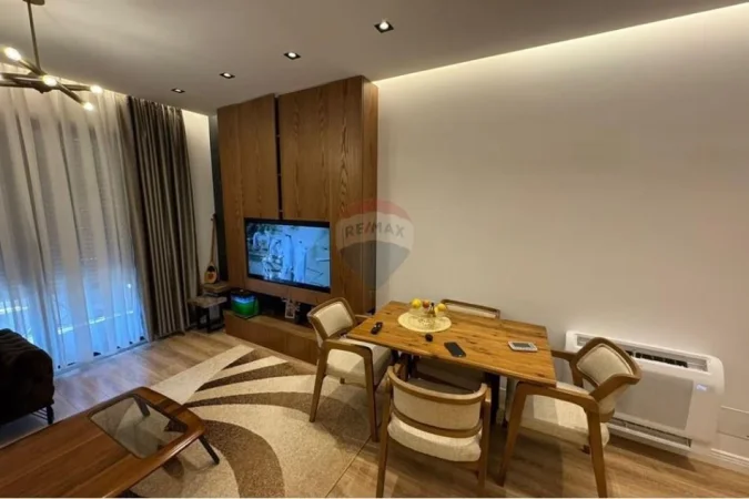 Tirane, shitet apartament 2+1+Ballkon Kati 5, 102 m² 195.000 € 