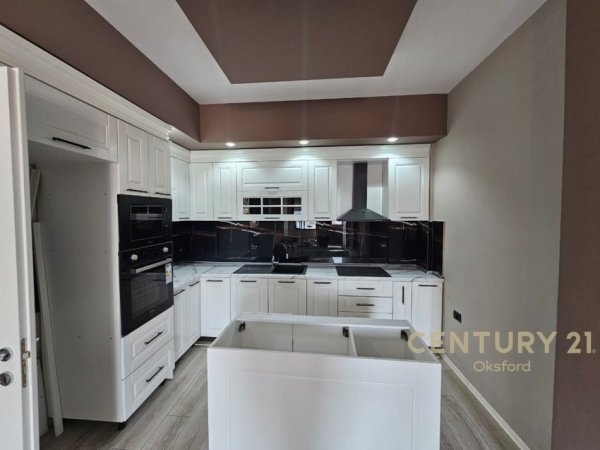 Tirane, shitet apartament 1+1 Kati 9, 77 m² 125.000 € (Astiri)