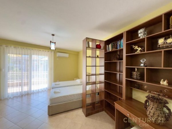 Tirane, jepet me qera apartament 2+1 Kati 2, 131 m² 850 € (rruga e dibres)