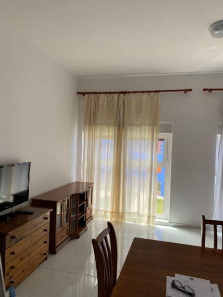 Tirane, jepet me qera apartament 2+1+BLK Kati 3, 80 m² 37.000 Leke (Ali Dem Kompleksi Mangalem.)