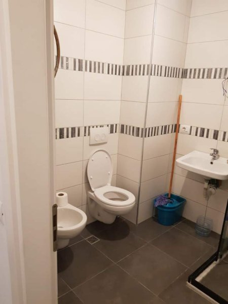 Tirane, jepet me qera apartament 1+1+BLK Kati 3, 74 m² 400 Euro (Fusha e aviacionit)