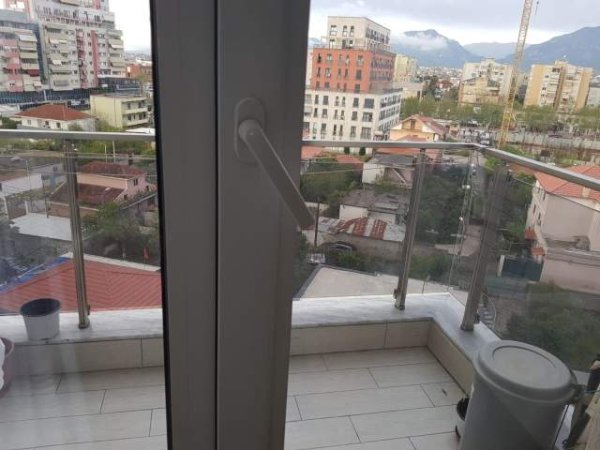 Tirane, jepet me qera apartament 1+1+BLK Kati 3, 74 m² 400 Euro (Fusha e aviacionit)