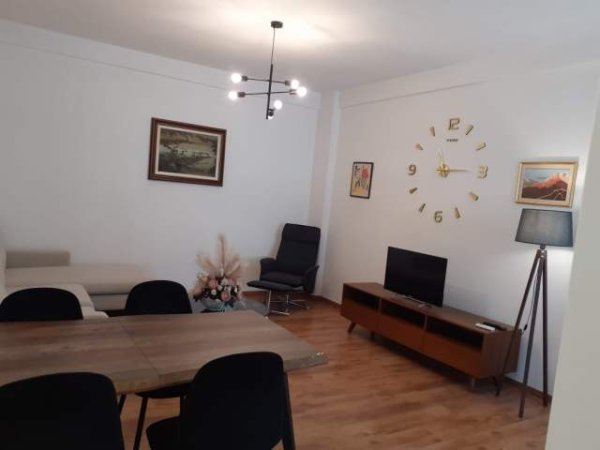 Tirane, jepet me qera apartament 1+1+BLK Kati 1, 70 m² 300 Euro (eeuga Odise Grillo)