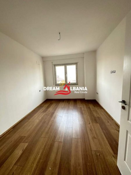 Tirane, shitet apartament 2+1+BLK Kati 3, 105 m² 1.000 Euro (Astir tek Vila L 2)