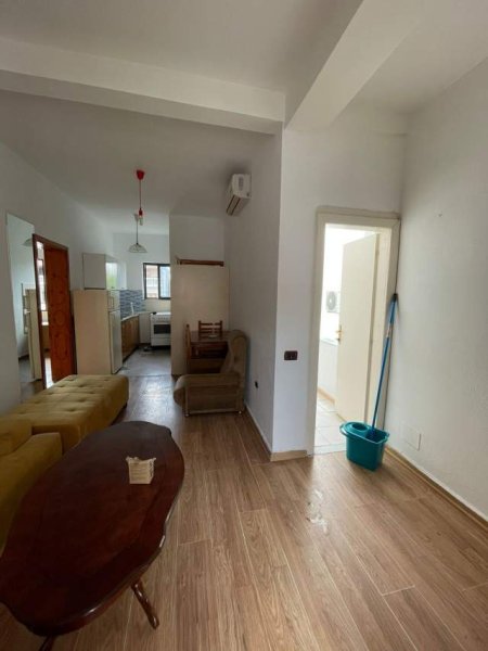 Tirane, jepet me qera apartament 1+1+A+BLK Kati 2, 70 m² 28.000 Leke (RRUGA E DURRESIT)