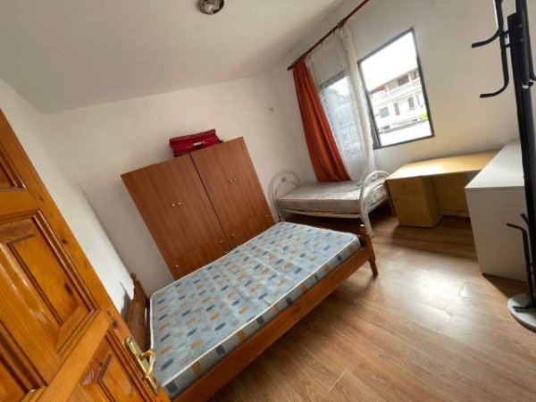 Tirane, jepet me qera apartament 1+1+A+BLK Kati 2, 70 m² 28.000 Leke (RRUGA E DURRESIT)
