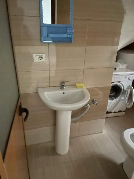 Tirane, jepet me qera apartament 1+1+BLK Kati 1, 60 m² 190 Euro (5 maji)