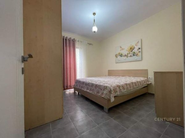 Tirane, jepet me qera apartament 1+1+BLK Kati 1, 70 m² 350 Euro (Rruga Babe Rexha, Ish Parku)
