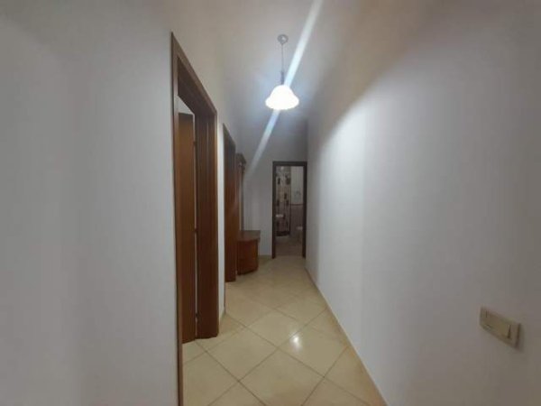 Tirane, shes apartament 1+1 Kati 9, 68 m² 125.000 Euro (rruga Hime Kolli)