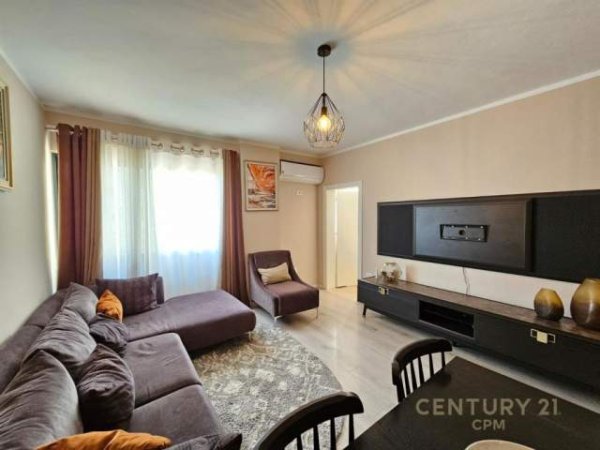 Tirane, jepet me qera apartament 2+1+BLK Kati 1, 88 m² 380 Euro (Rruga Sotir Caci, Fresku)